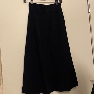 Zara ripped long skirt with elastic waistband NWT size S